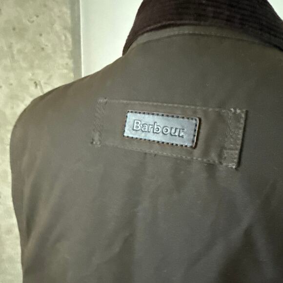 Barbour Westmorland Mens Wax Waistcoat - Olive Medium - Picture 4 of 9